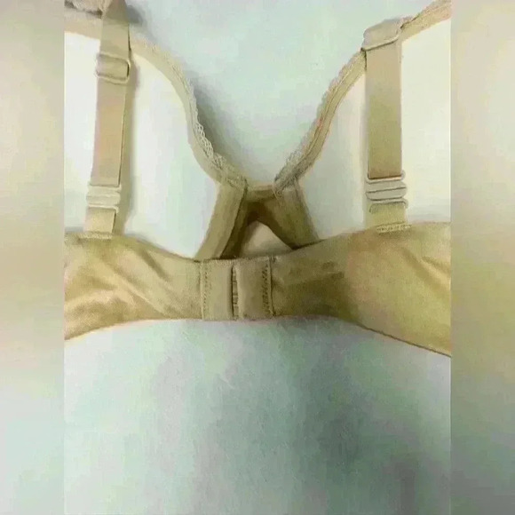 Maidenform Women’s Full Coverage Cushioned Convertible Underwire Bra Size 36C - Picture 4 of 9